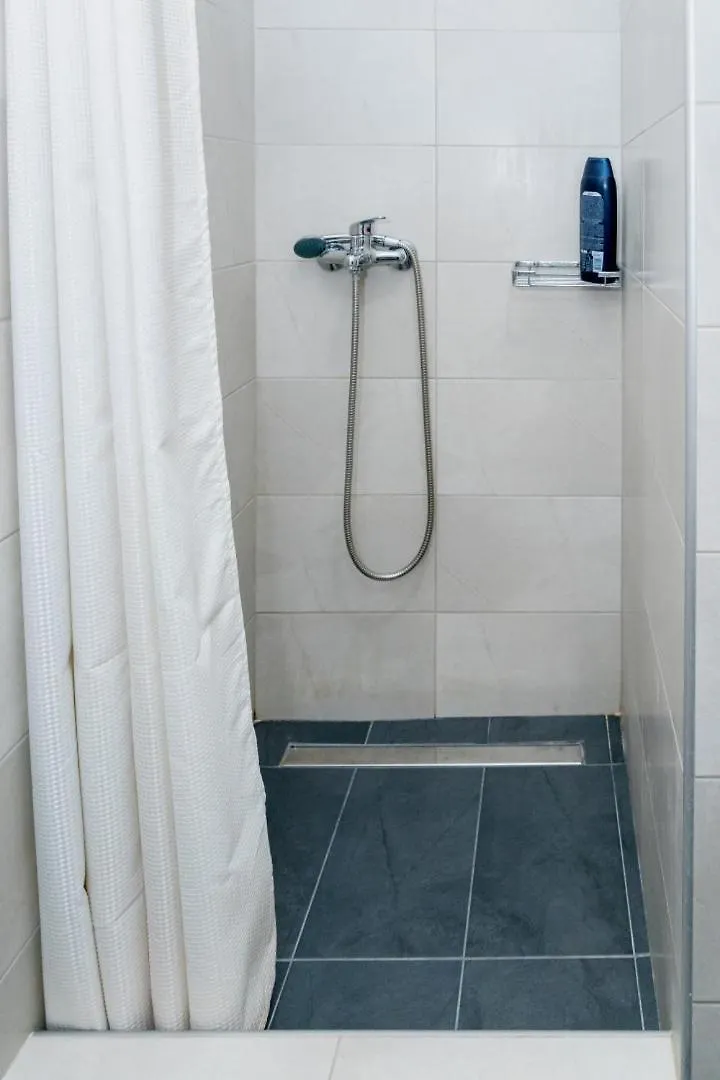 Kosmos Service Apartment Near Turkish Consulat And Saint Dimitrious Church With Additional Cost Parking Thessaloniki