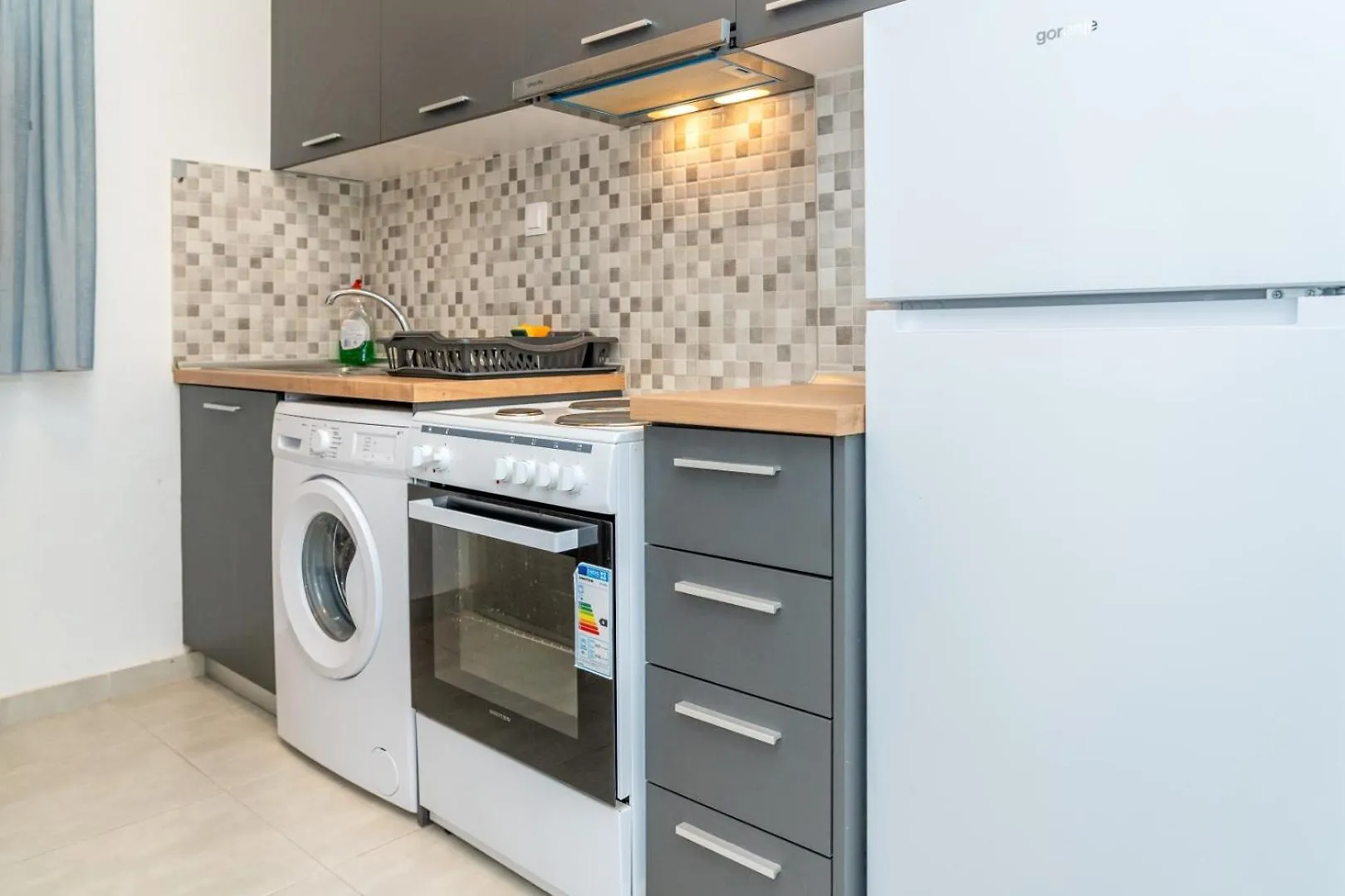 Kosmos Service Apartment Near Turkish Consulat And Saint Dimitrious Church With Additional Cost Parking Thessaloniki