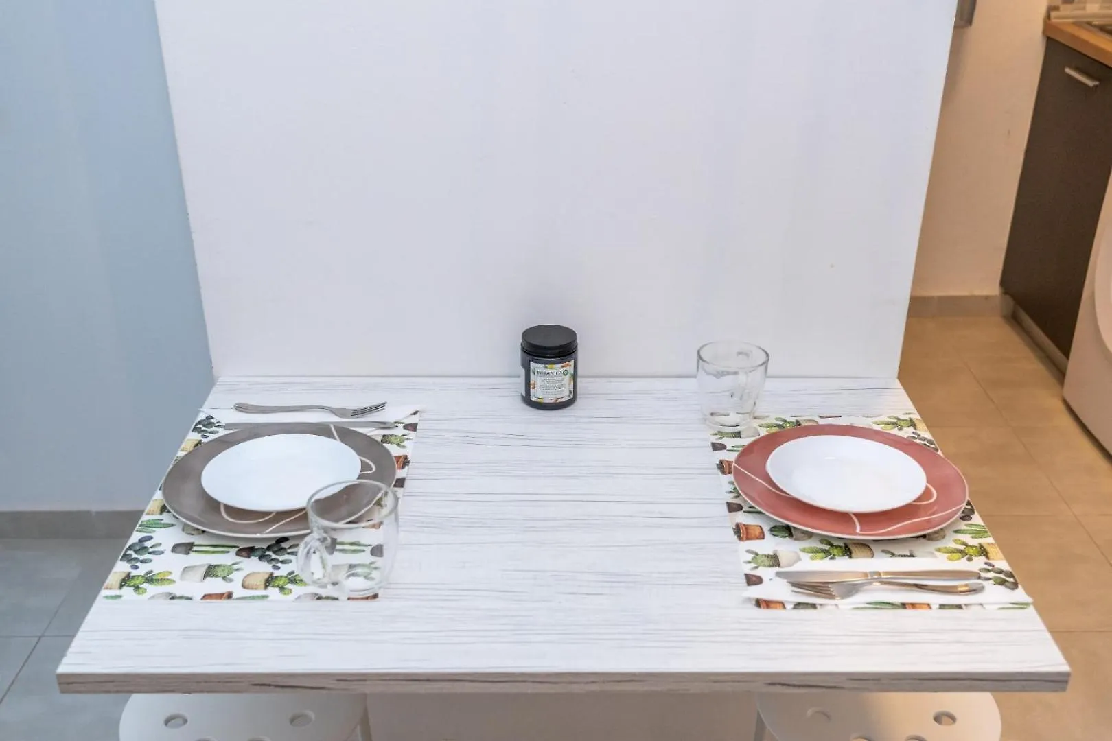 Kosmos Service Apartment Near Turkish Consulat And Saint Dimitrious Church With Additional Cost Parking Thessaloniki
