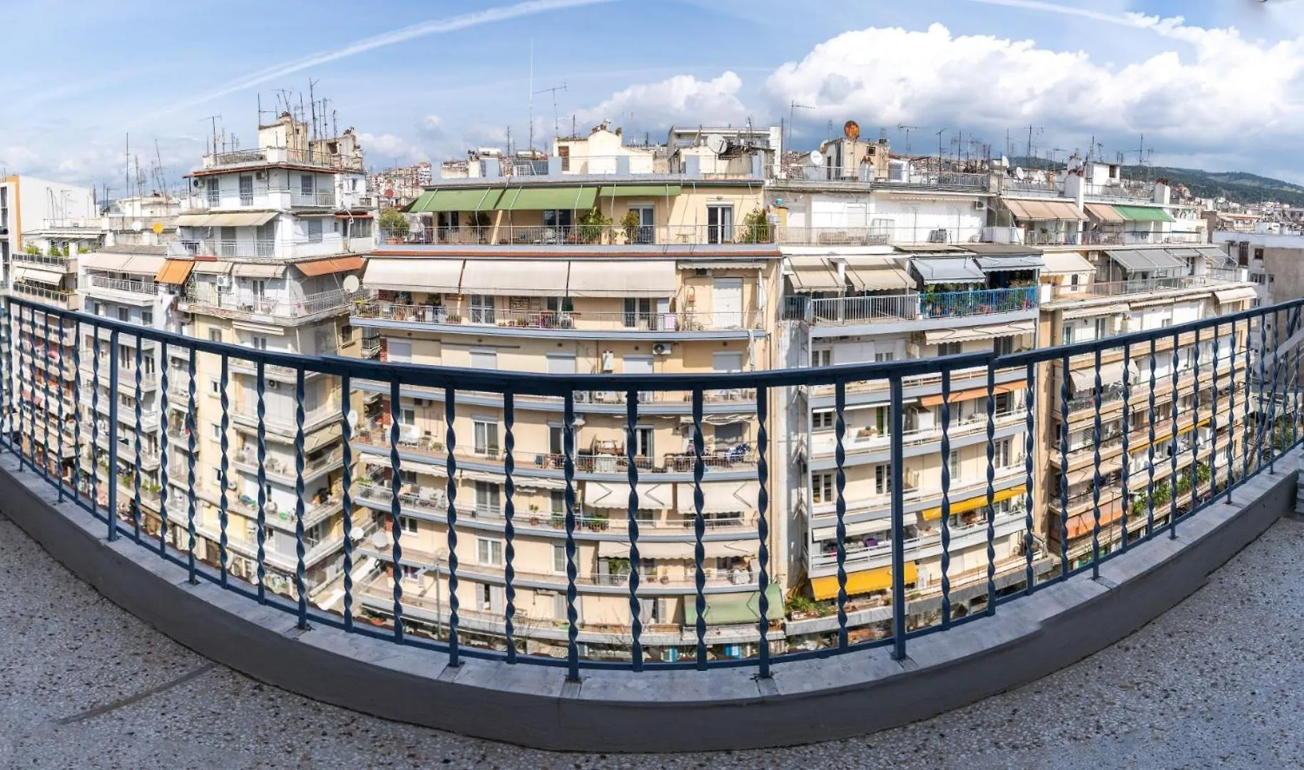 Kosmos Service Apartment Near Turkish Consulat And Saint Dimitrious Church With Additional Cost Parking Thessaloniki