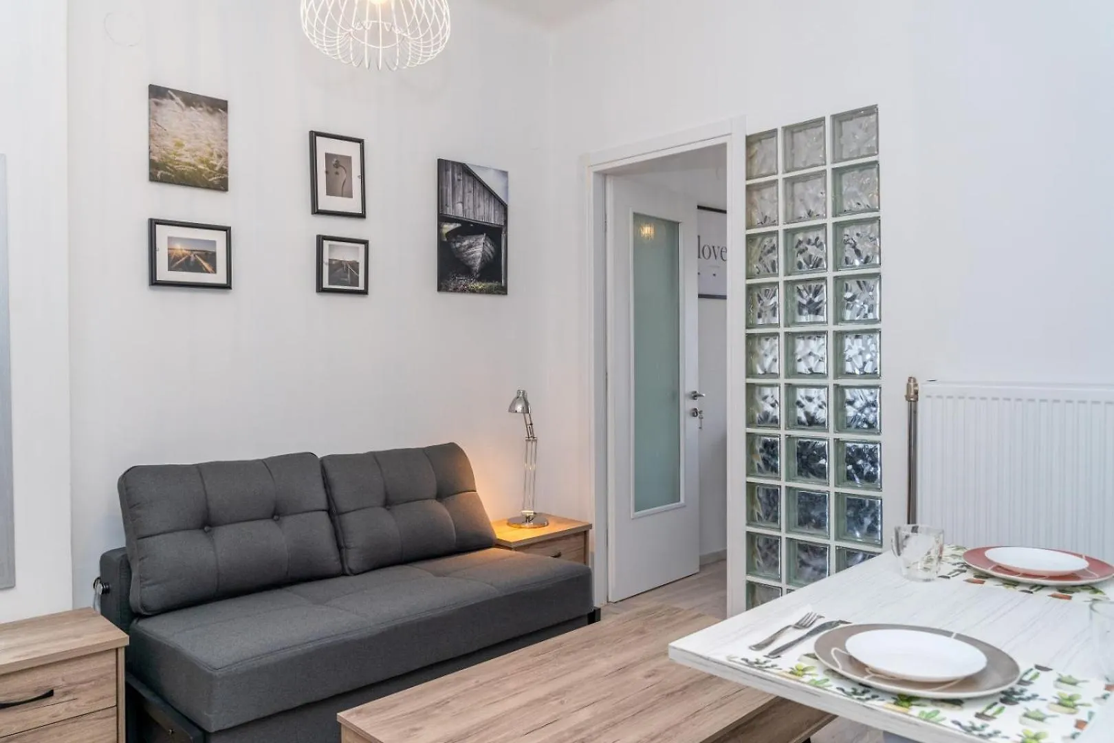 Kosmos Service Apartment Near Turkish Consulat And Saint Dimitrious Church With Additional Cost Parking Thessaloniki Greece