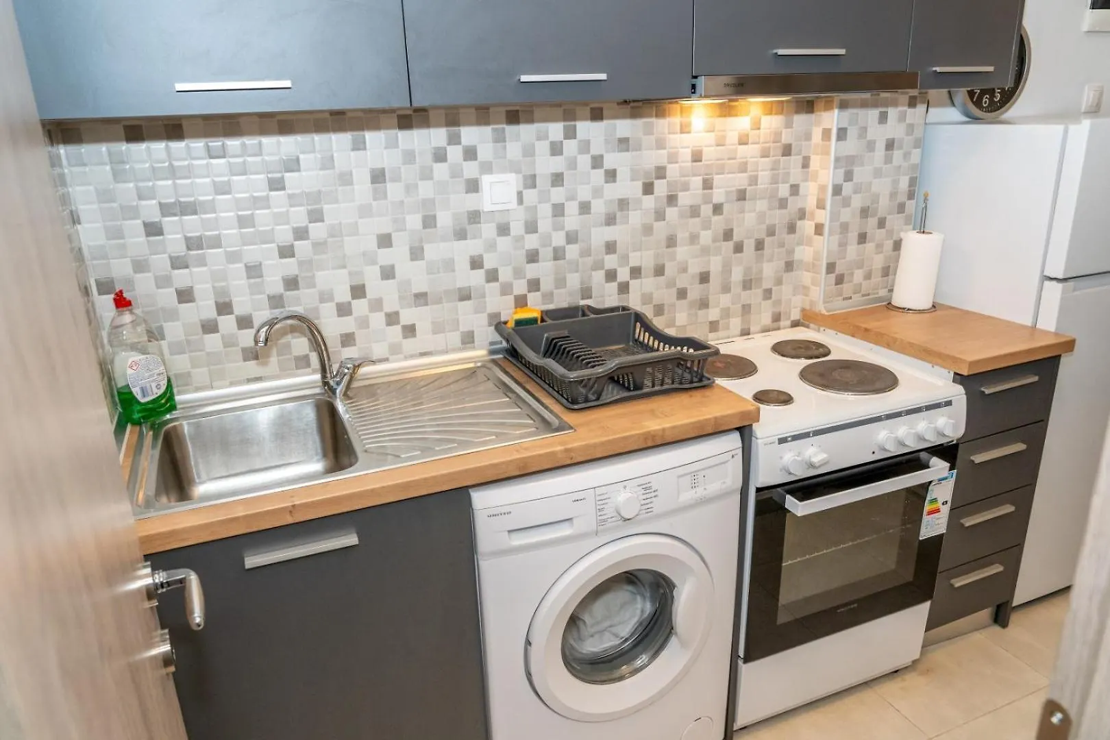 Kosmos Service Apartment Near Turkish Consulat And Saint Dimitrious Church With Additional Cost Parking Thessaloniki Greece